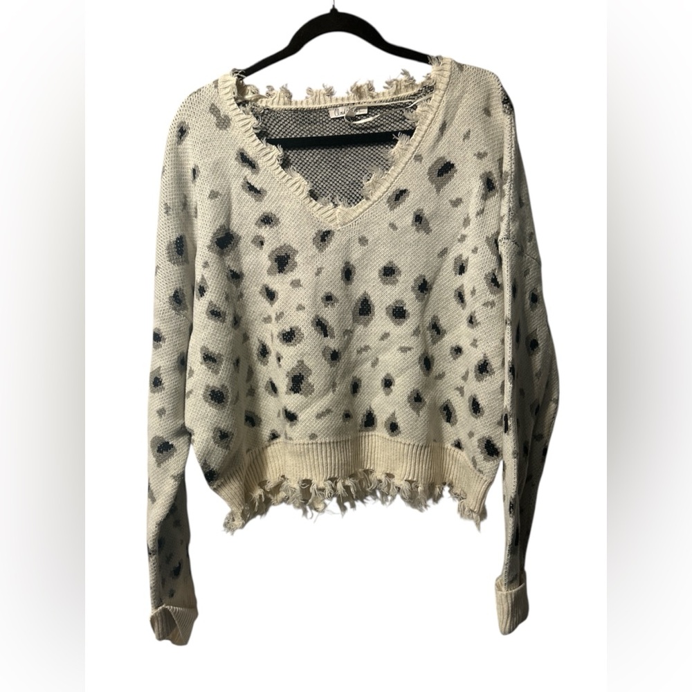 Cloud Chaser Distressed Sweater XL (1049)